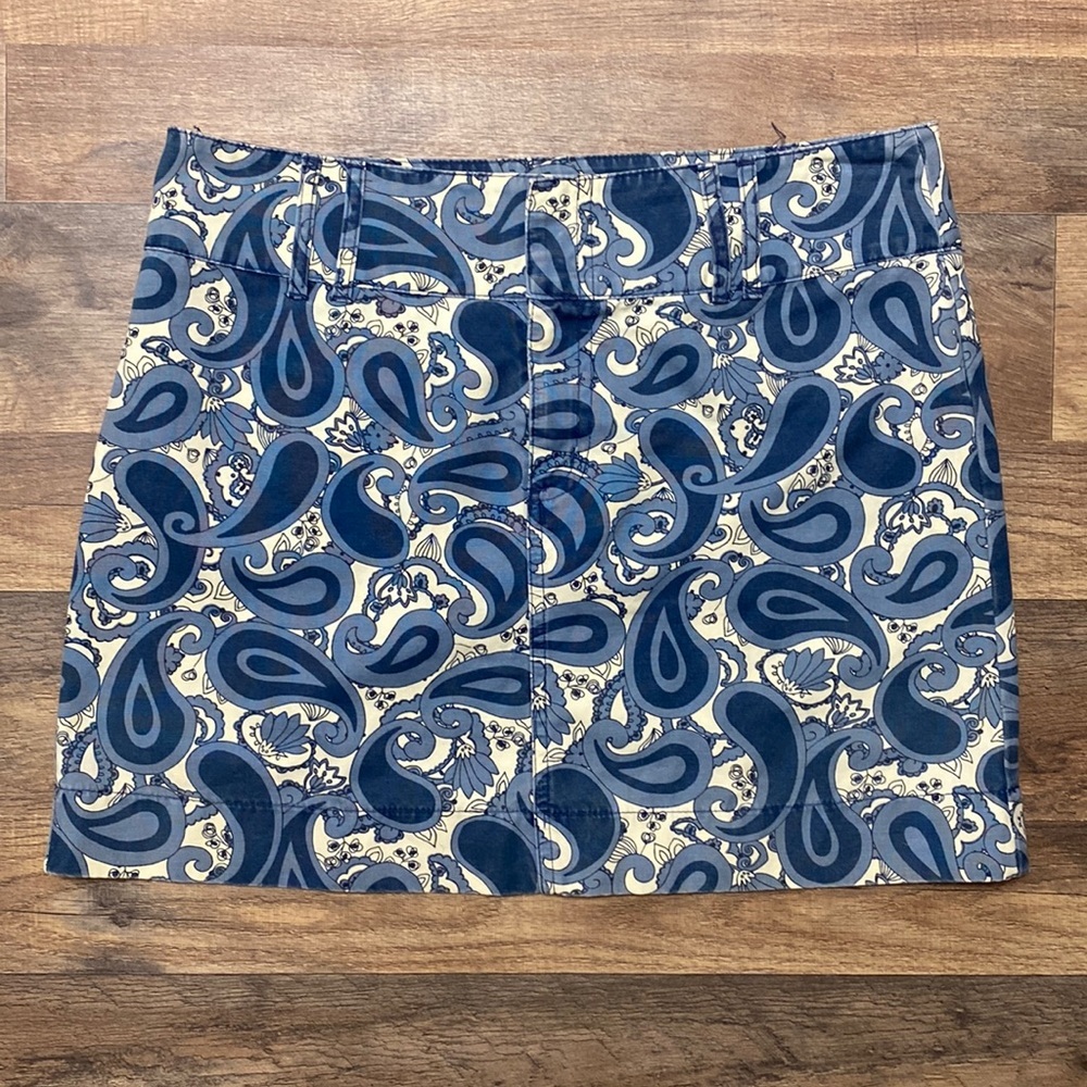 Gap mini skirt